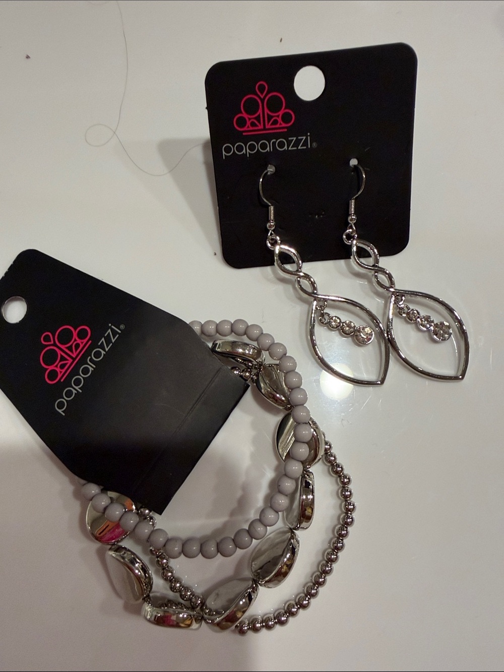 paparazzi Silver Dangle Leaf Earrings